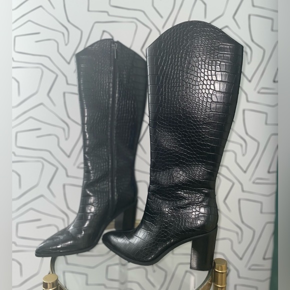 ❌SOLD❌ BCBG Janda Western Boot Block Heel Sz 37.5 - Picture 6 of 12